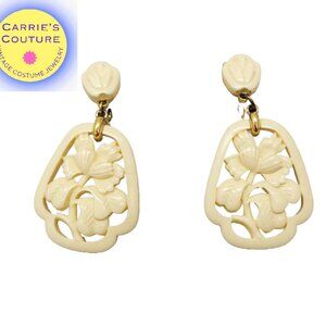 Vintage 1970s Trifari Lucite Flower Drop Clip Earrings